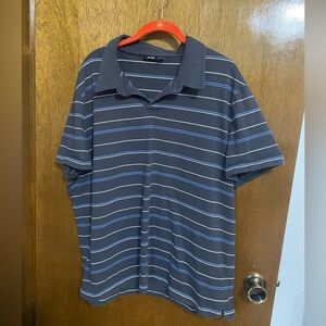 Men’s Apt. 9 Navy blue striped short sleeve top.  Size XXL.